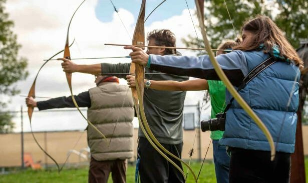 How To Aim A Recurve Bow (Curated Expert Tips)