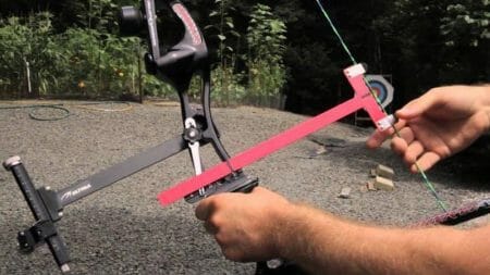 How To Set Up A Compound Bow (The Basics) 4