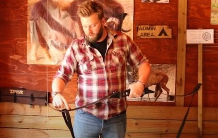 How to String a Recurve Bow without a Stringer (Guide) 1