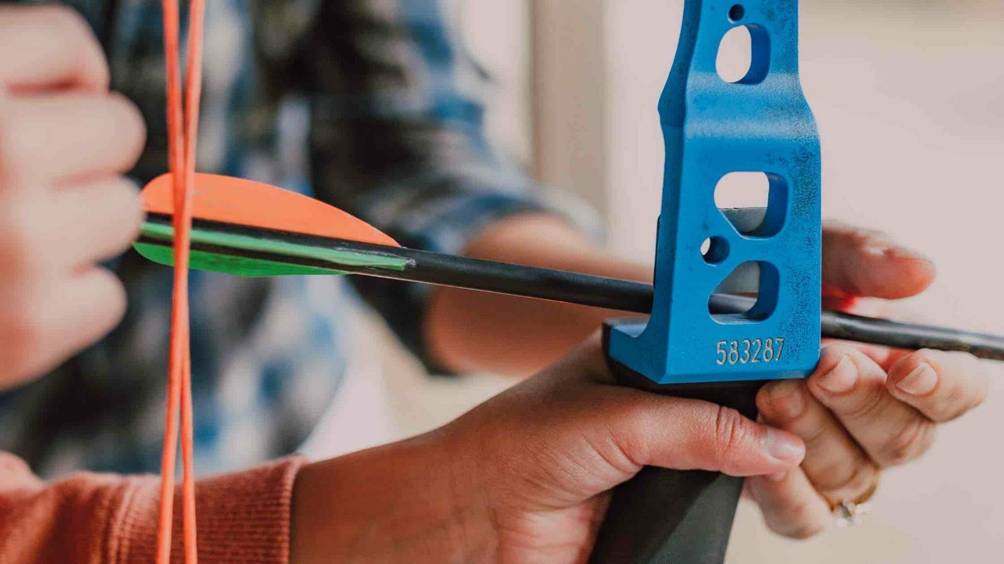 How To Shoot A Recurve Bow Instinctively (Beginner's Guide)